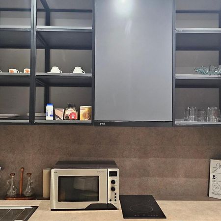Tam Serviced Studio Apartments Next To Blloku 地拉那 外观 照片