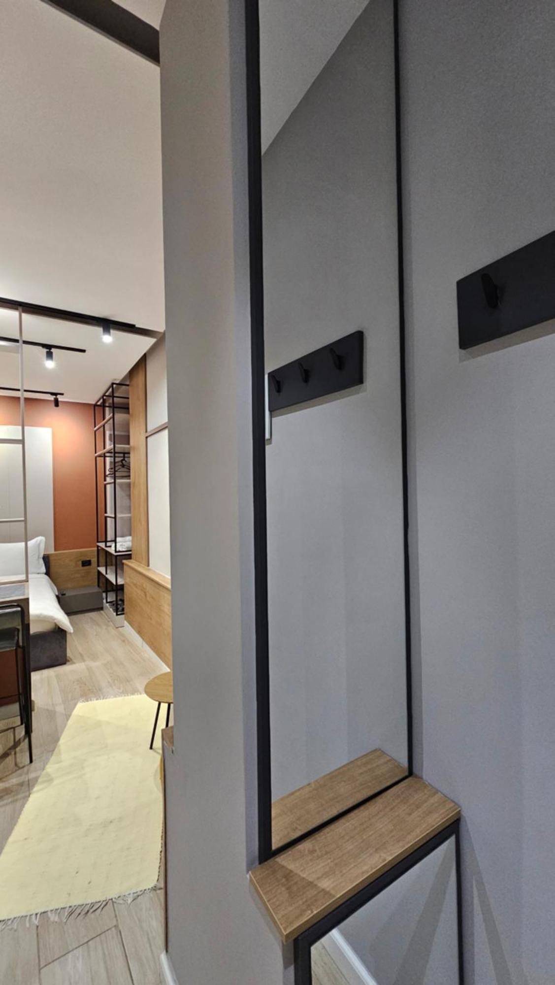 Tam Serviced Studio Apartments Next To Blloku 地拉那 外观 照片