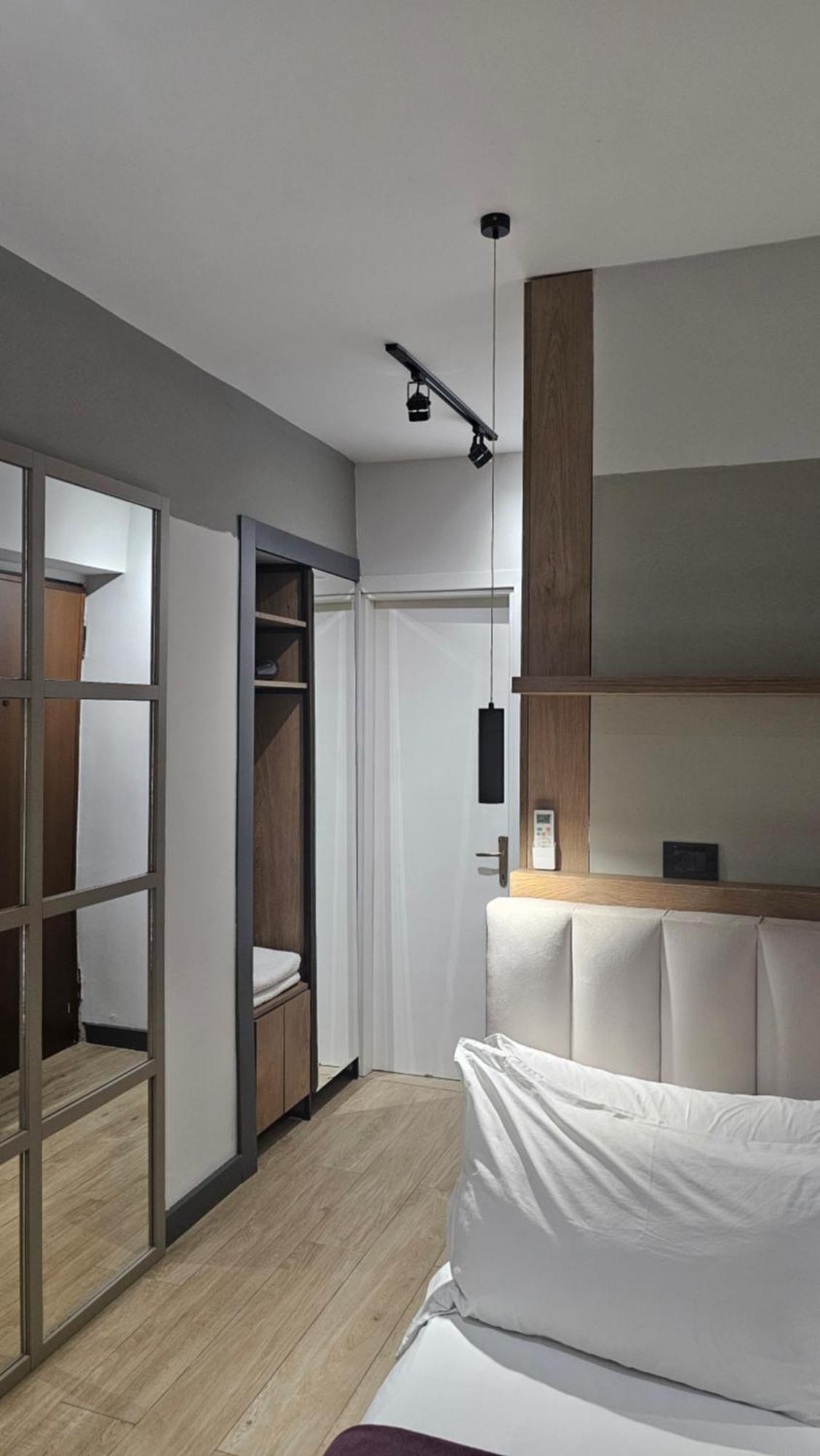 Tam Serviced Studio Apartments Next To Blloku 地拉那 外观 照片