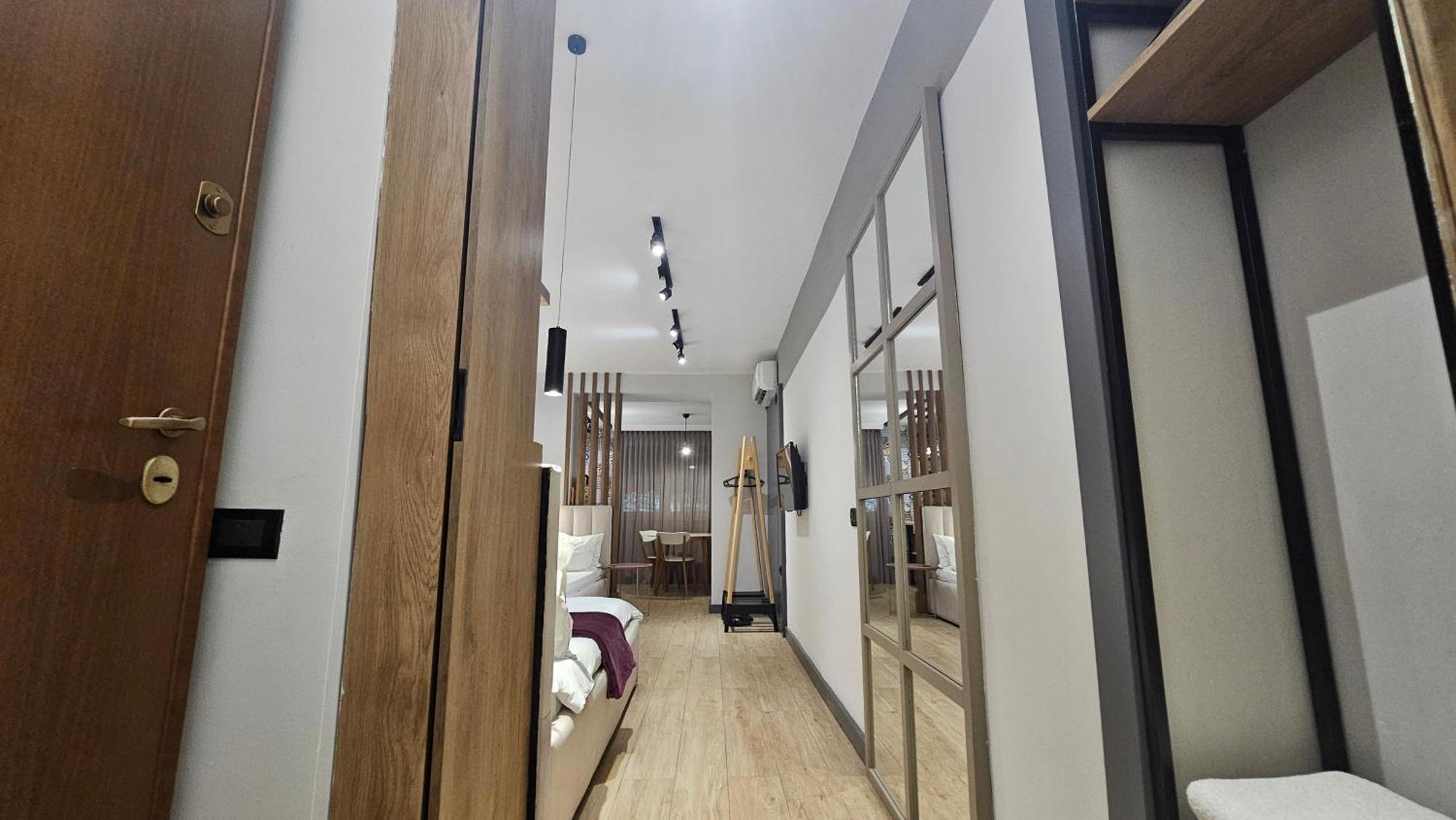 Tam Serviced Studio Apartments Next To Blloku 地拉那 外观 照片