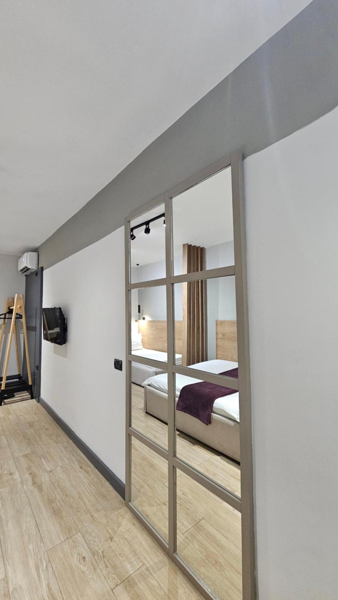 Tam Serviced Studio Apartments Next To Blloku 地拉那 外观 照片